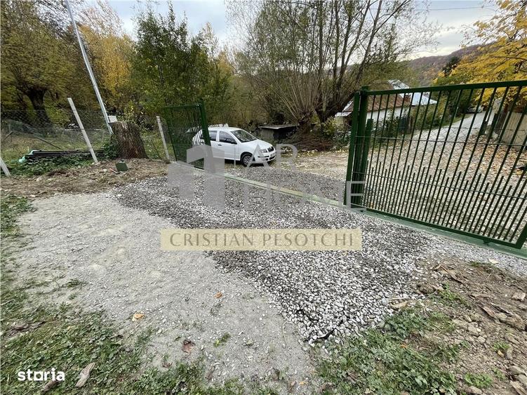 Teren de 2301 mp, în Provița de Jos