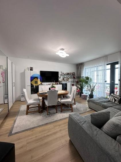 Apartament cu 2 camere decomandat, mobilat în Precista