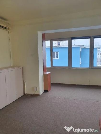 Apartament cu 2 camere semidecomandat în Ultracentral