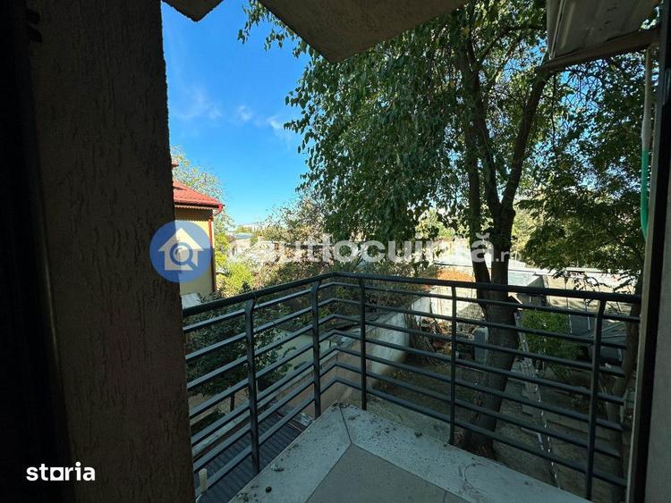 Apartament cu 3 camere semidecomandat, mobilat în Bucureștii Noi