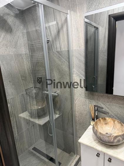 Apartament cu 4 camere decomandat, mobilat în Titan