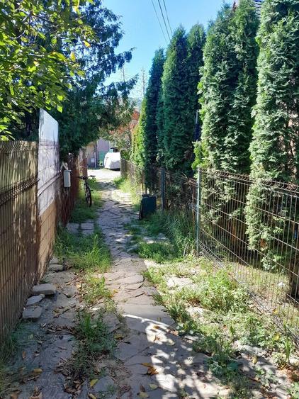 Casă cu Teren 250 Mp în Central