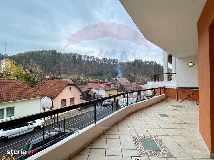 Casă cu 4 camere în Centrul Istoric