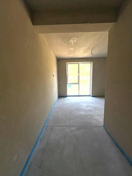 Apartament cu 3 camere decomandat în Periferie