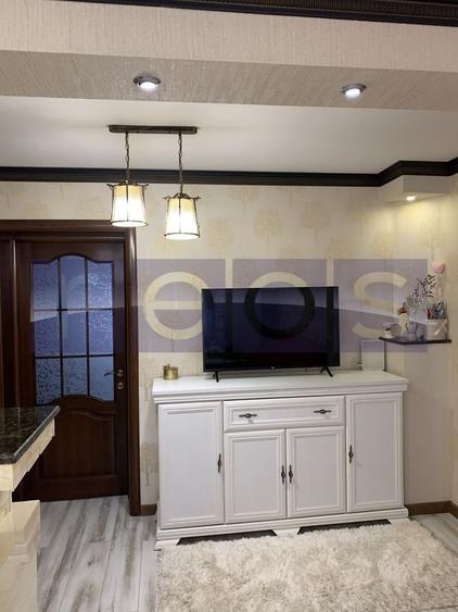 Apartament cu 3 camere decomandat, mobilat în Nerva Traian