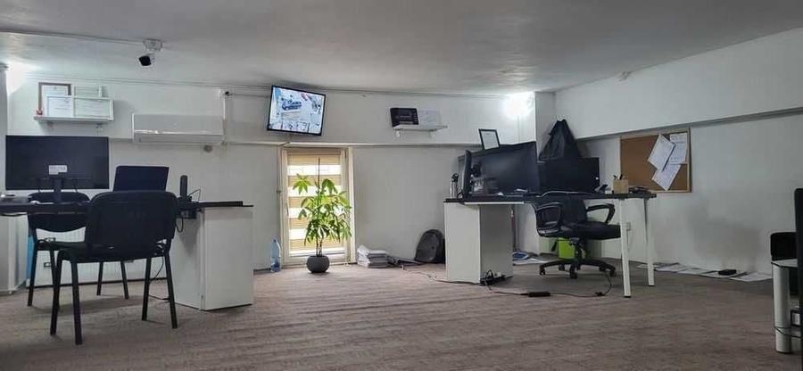 Spațiu comercial, de 110 mp, în Central