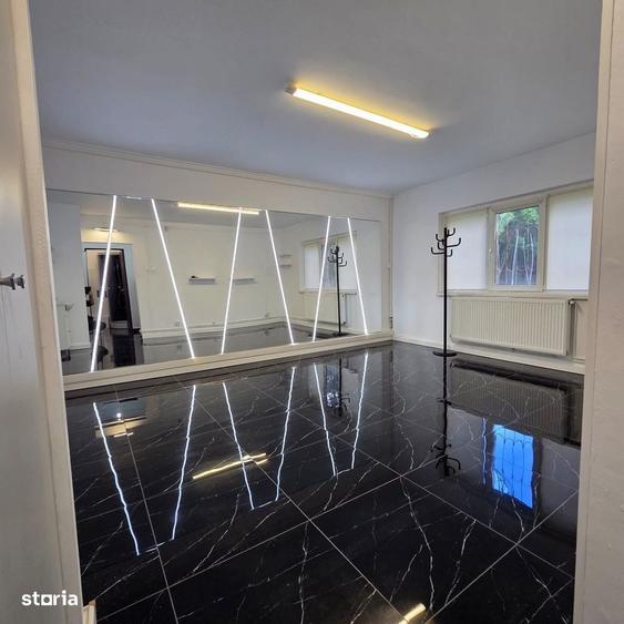 Apartament cu 3 camere în Plopilor