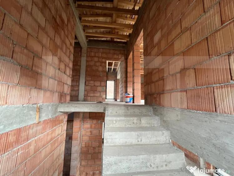 Casă cu 5 camere cu Teren 500 Mp în Făget