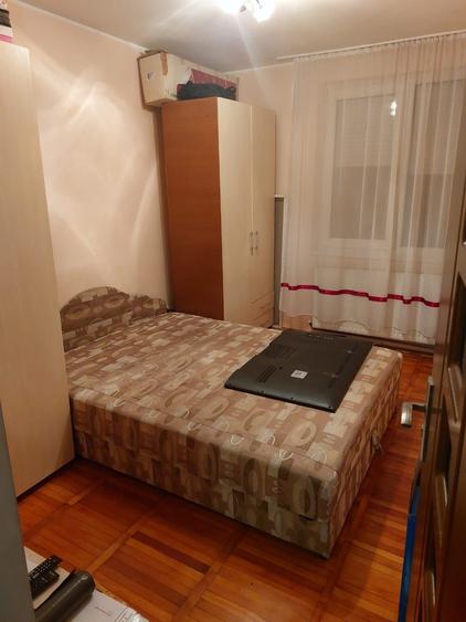 Apartament cu 3 camere decomandat în Cuștelnic