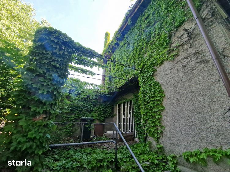 Casă cu 4 camere cu Teren 200 Mp în Sud