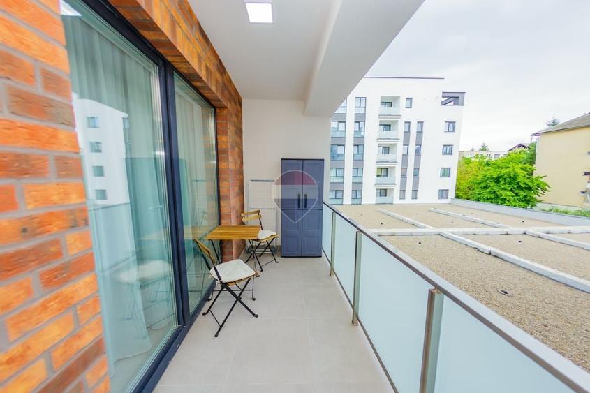 Apartament cu 2 camere decomandat, mobilat în Săsar