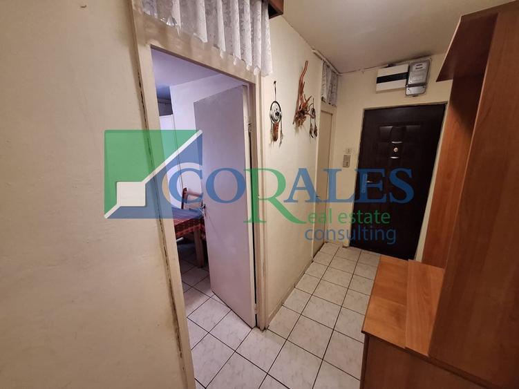Apartament cu 2 camere semidecomandat, mobilat în Girocului