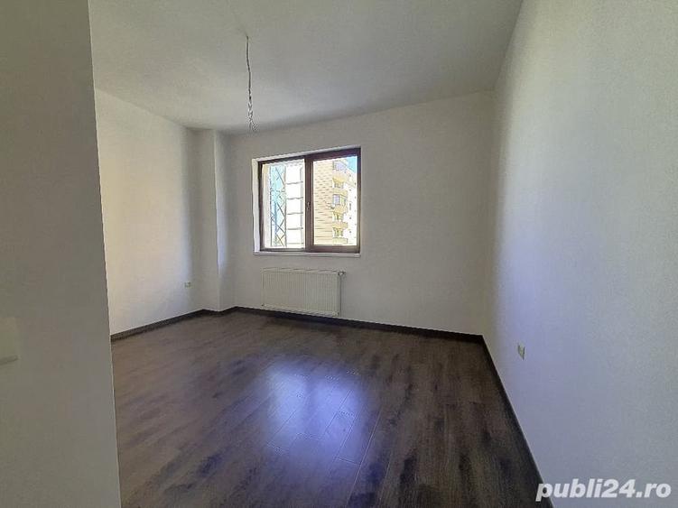Apartament cu 3 camere decomandat în Găvana
