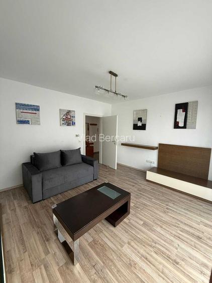 Inchiriez apartament 2 camere Avantgarden