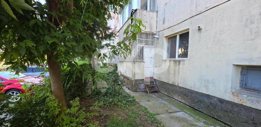 Apartament cu 2 camere semidecomandat în Micro 11