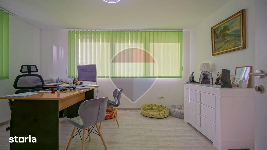 Spațiu comercial, de 370 mp, în Central