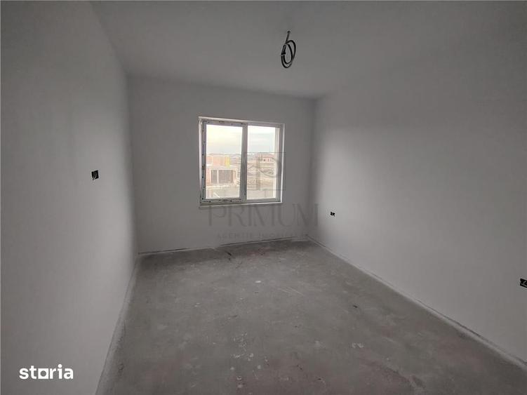 Casă cu 4 camere cu Teren 350 Mp în Central