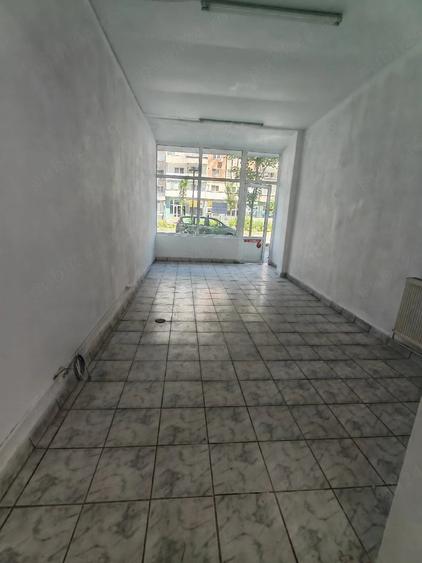 Spațiu comercial, de 90 mp, în Exterior Vest