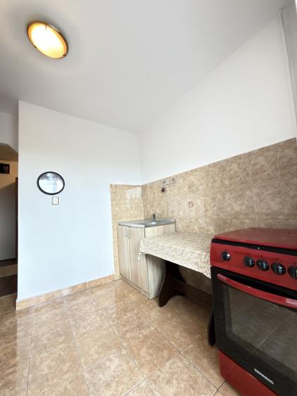 Apartament cu 2 camere decomandat, mobilat în Lipovei