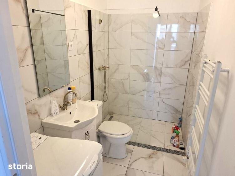 Casă cu 3 camere cu Teren 100 Mp în Central