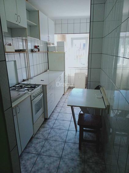 Inchiriez apartament cu o camera manastur strada bucegi