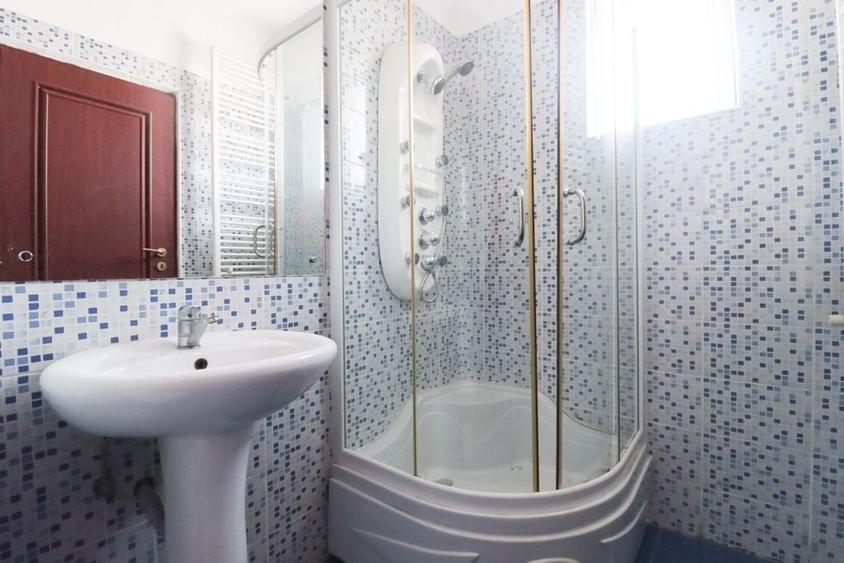 Apartament cu 3 camere decomandat în Unirii