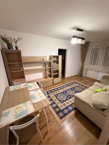 Apartament cu 2 camere semidecomandat în Medicină