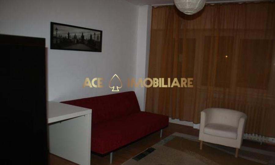 Garsonieră decomandată, mobilată în Tineretului