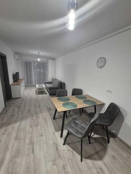 Apartament cu 2 camere semidecomandat în Central
