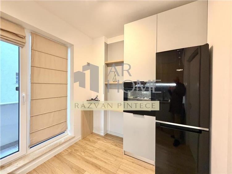 Apartament cu 3 camere decomandat, mobilat în Mărășești