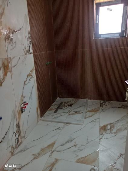 Casă cu 4 camere în Ștefănești