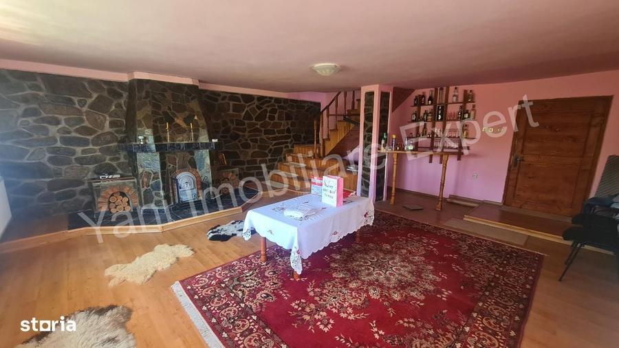 Casă cu 3 camere în Sboghițești