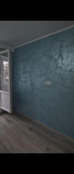 Apartament cu 3 camere semidecomandat în Brâncoveanu