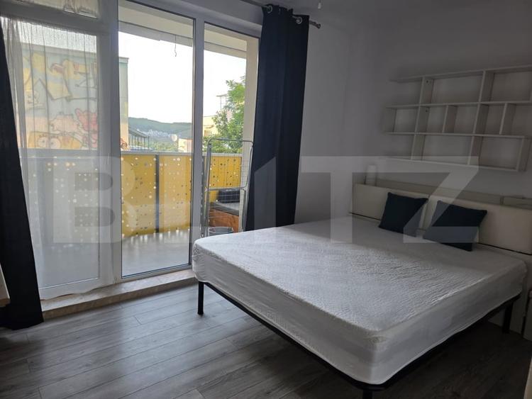 Apartament cu 2 camere semidecomandat, mobilat în Mănăștur