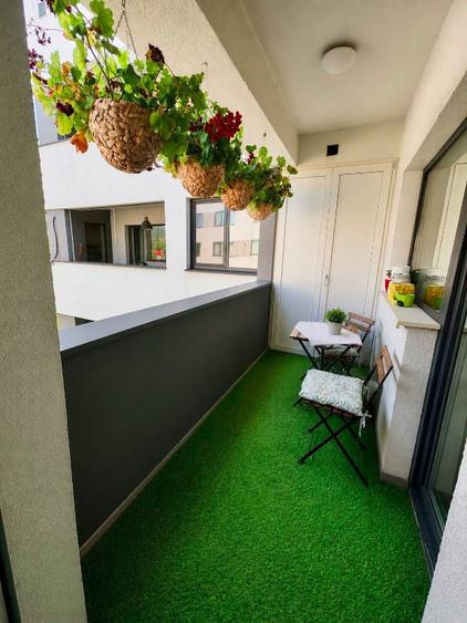 Apartament cu 2 camere semidecomandat în Florești