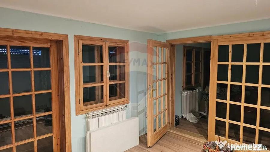 Casă cu 6 camere cu Teren 2803 Mp în Central