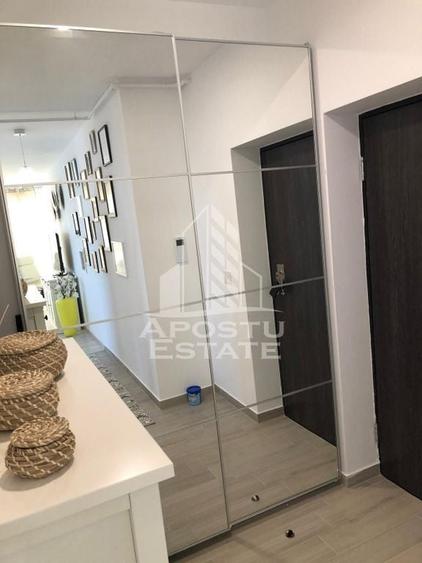Apartament cu 2 camere semidecomandat, mobilat în Torontalului