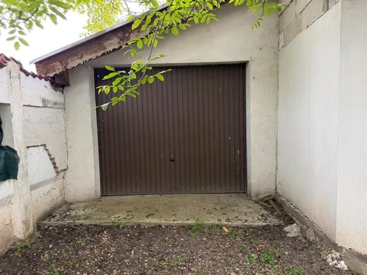 Casă individuală cu 4 camere cu Teren 1800 Mp în Perișor