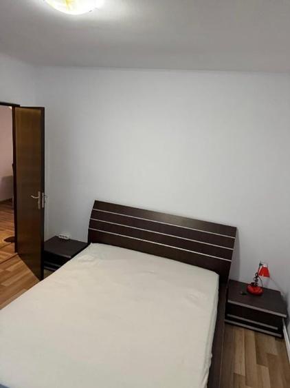 Apartament cu 2 camere semidecomandat, mobilat în Centrul Istoric