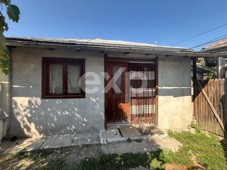 Casă individuală cu 3 camere cu Canalizare în Găești