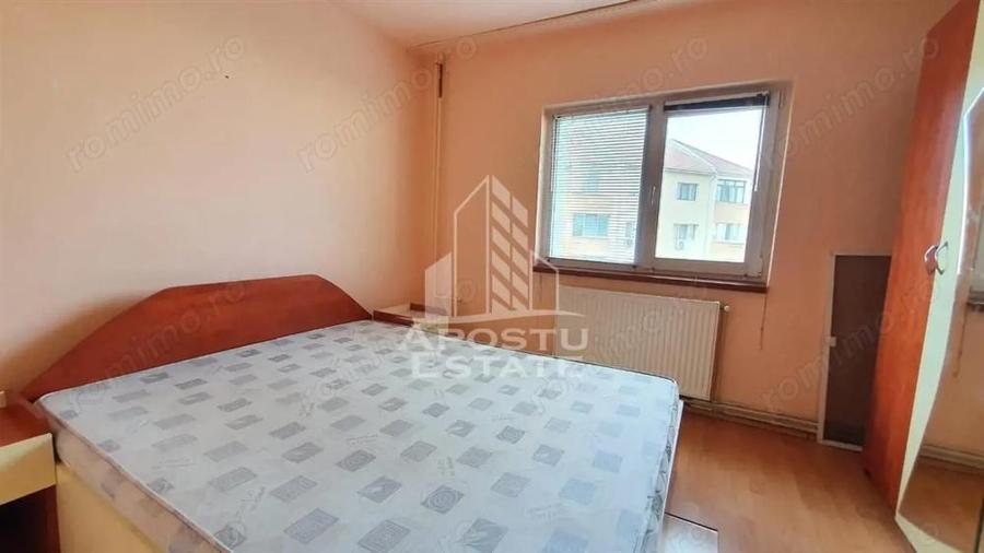 Apartament cu 3 camere decomandat, mobilat în Freidorf