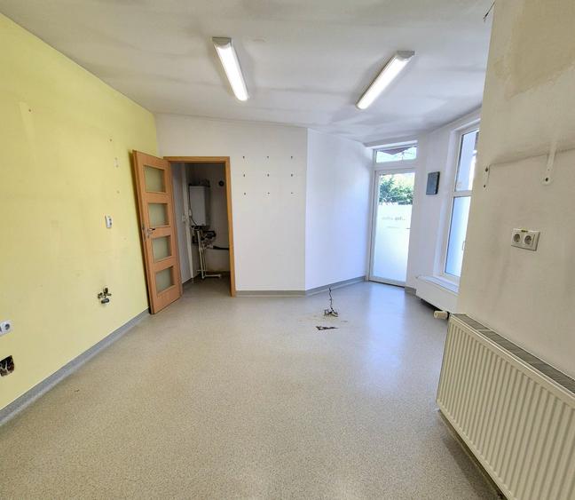 Casă individuală cu 7 camere cu Canalizare în Gruia