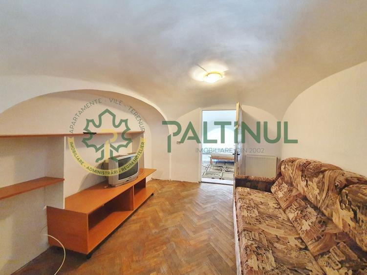 Apartament cu 2 camere nedecomandat, mobilat în Central