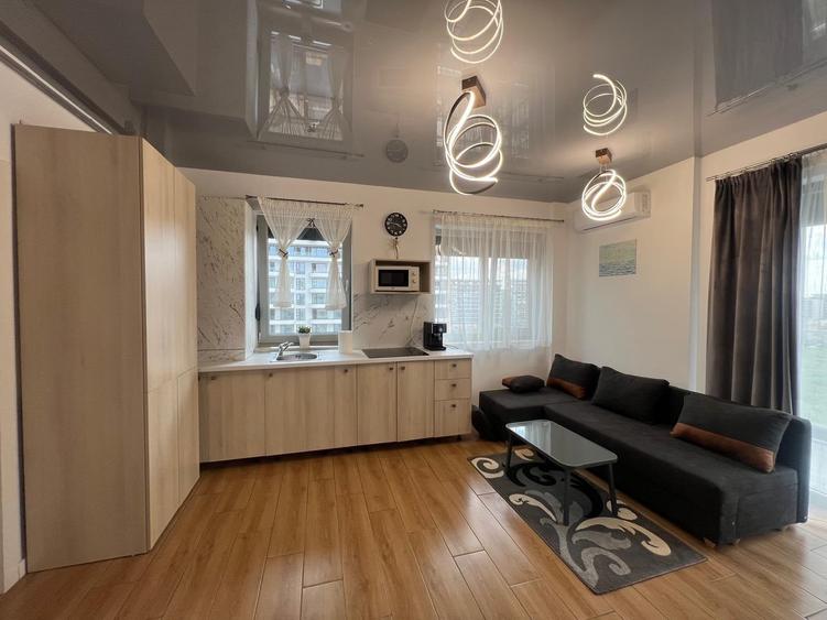 Apartament cu 2 camere semidecomandat, mobilat în Năvodari