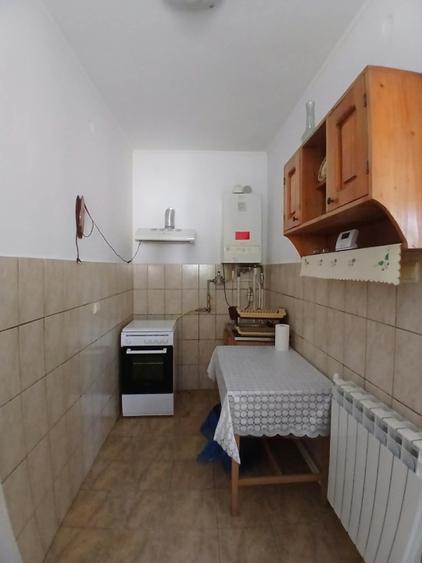 Casă individuală cu 2 camere în Central