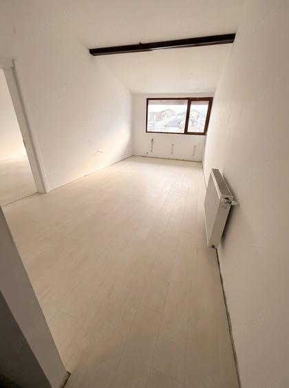 Casă cu 5 camere cu Teren 300 Mp în Chiajna