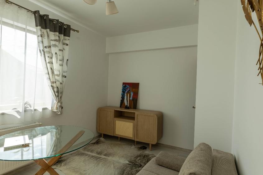 Casă individuală cu 4 camere cu Canalizare în Balotești