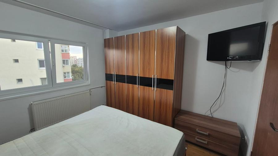 Apartament cu 2 camere decomandat în Lacul Tei