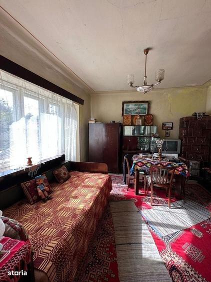 Casă cu 2 camere cu Teren 684 Mp în Central