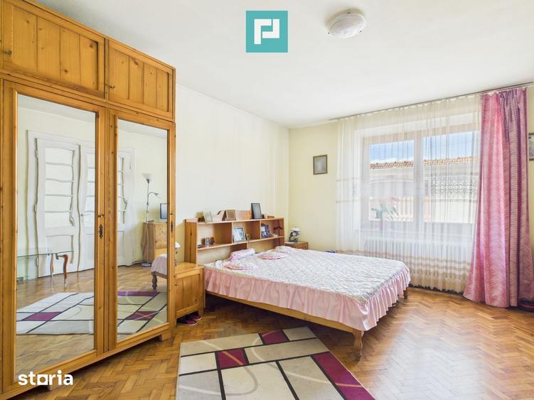 Casă cu 4 camere cu Teren 1007 Mp în Central